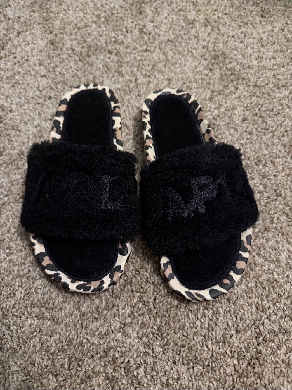 APL Black Faux-Fur Leopard Trim woman’s Slide Sandals